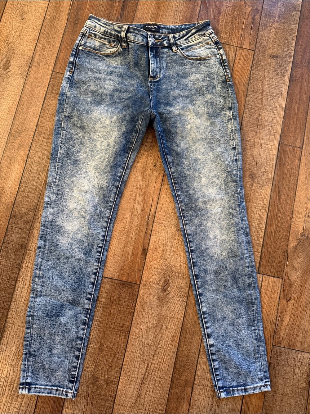 bebe Women's Acid Wash Skinny Jeans - Blue